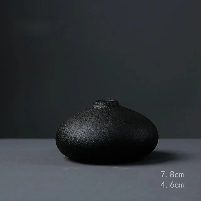 Vaso pequeno de cerâmica preta, decoração para casa, artesanato, enfeite de mesa, simplicidade, decoração em estilo japonês